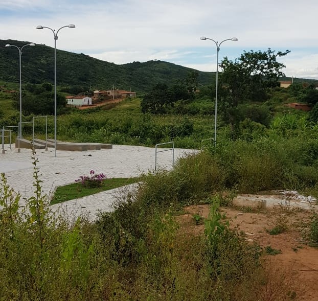 02062020 praca1 - DESCASO: Vereador Aurilene Barbosa denuncia abandono de academia da saúde no Distrito de Antônio Paulo em Bernardino Batista