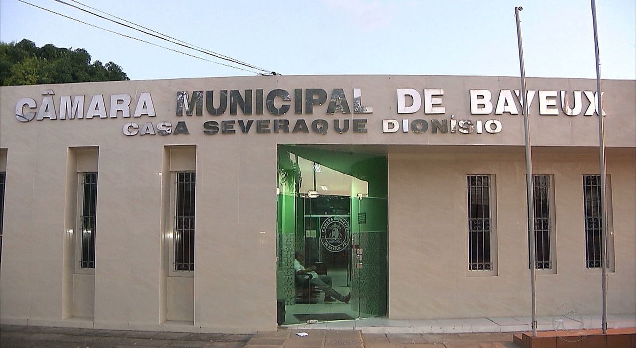 EM BAYEUX: Liminar determina que Câmara Municipal realize eleição para escolher novo prefeito em 10 dias; veja 03082020 camara de bayeux Easy Resize.com - EM BAYEUX: Liminar determina que Câmara Municipal realize eleição para escolher novo prefeito em 10 dias; veja