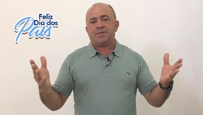 UIRAÚNA: Presidente da Câmara Antônio Magalhães grava vídeo parabenizando todos os pais pelo seu dia 09082020 toinho - UIRAÚNA: Presidente da Câmara Antônio Magalhães grava vídeo parabenizando todos os pais pelo seu dia