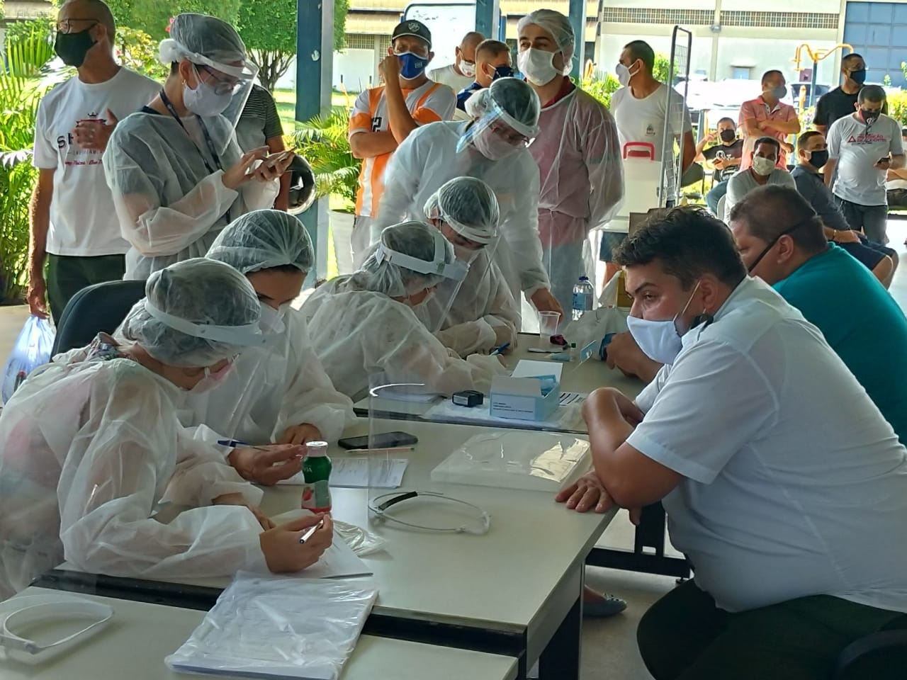 Prefeitura de João Pessoa realiza testes de covid-19 em caminhoneiros e motoristas no Distrito Industrial 11062020 jpteste Easy Resize.com - Prefeitura de João Pessoa realiza testes de covid-19 em caminhoneiros e motoristas no Distrito Industrial