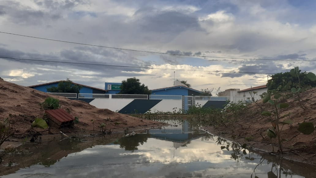 EM PARANÁ/RN: Obra pertencente à prefeitura com água parada preocupa moradores de Vila Caiçara; VEJA FOTOS 16032020 6 - EM PARANÁ/RN: Obra pertencente à prefeitura com água parada preocupa moradores de Vila Caiçara; VEJA FOTOS