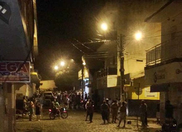 MADRUGADA DE TERROR: Bandidos explodem correspondente bancário do Bradesco e Casa Lotérica em Nazarezinho 28052020 NAZAREZINHO1 - MADRUGADA DE TERROR: Bandidos explodem correspondente bancário do Bradesco e Casa Lotérica em Nazarezinho