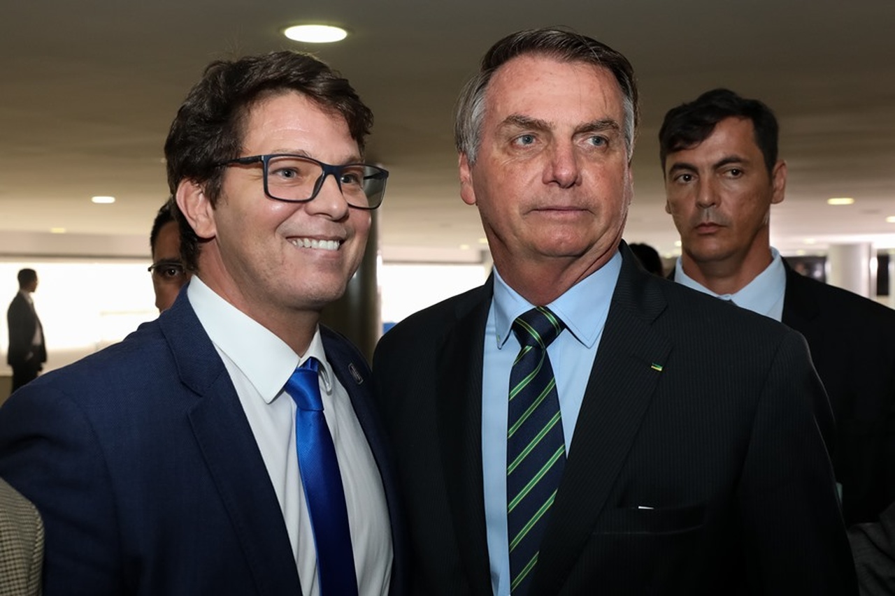 SEM MEDO: Mario Frias diz que não podem existir 29062020 marcos frias e bolsonaro Easy Resize.com - SEM MEDO: Mario Frias diz que não podem existir