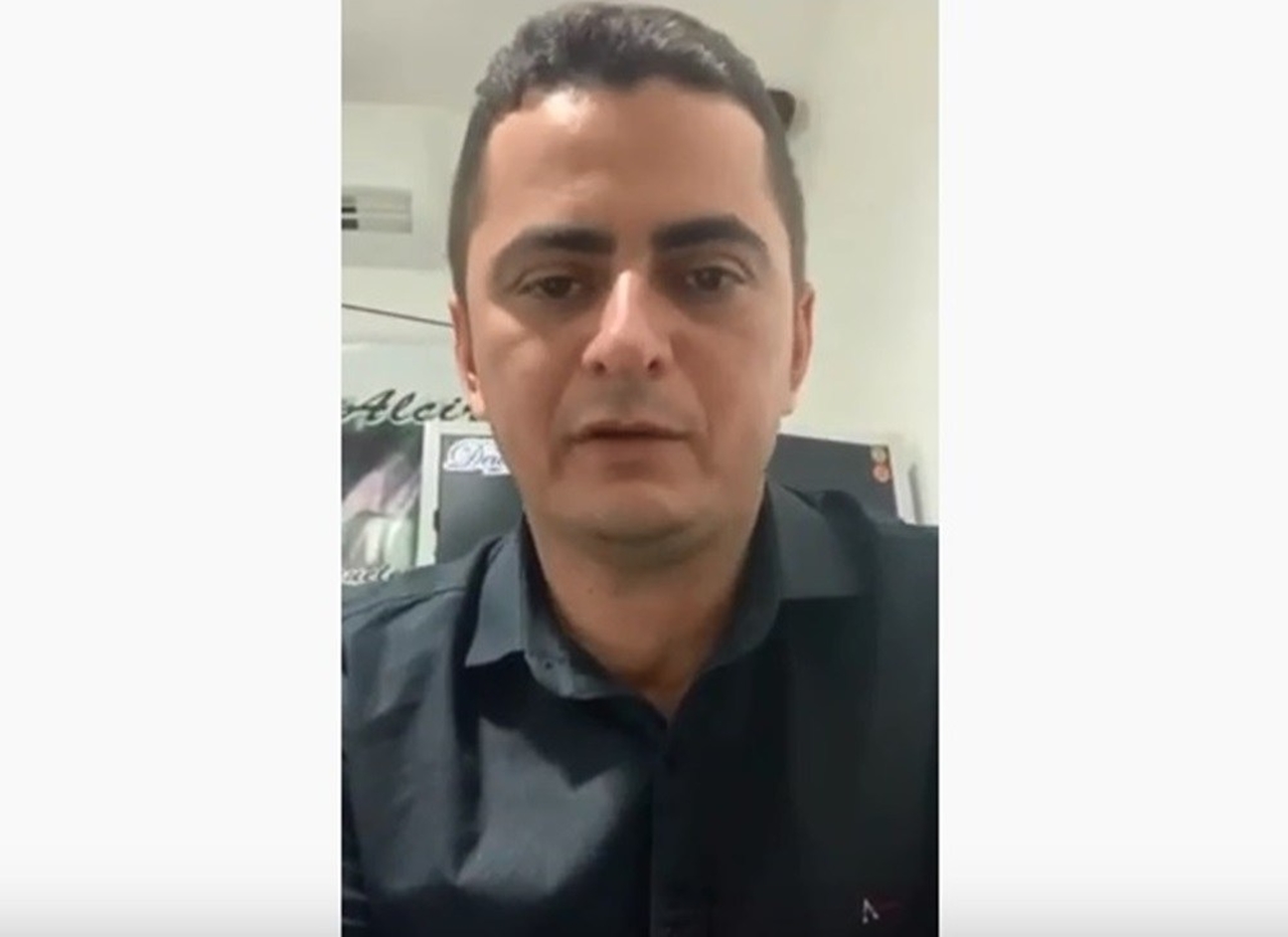 Presidente da Câmara de Marizópolis, Osmar Vitalino emite nota de repúdio e afirma em áudio que sua esposa nunca recebeu Auxílio Emergencial 29072020 osmar vitalino Easy Resize.com - Presidente da Câmara de Marizópolis, Osmar Vitalino emite nota de repúdio e afirma em áudio que sua esposa nunca recebeu Auxílio Emergencial