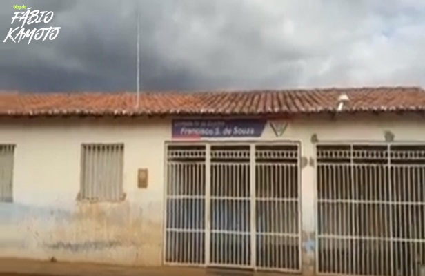 LAMENTÁVEL: Internauta faz vídeos denunciando problemas em escolas de Venha Ver no RN: CONFIRA 30072019 escolavenhaver - LAMENTÁVEL: Internauta faz vídeos denunciando problemas em escolas de Venha Ver no RN: CONFIRA