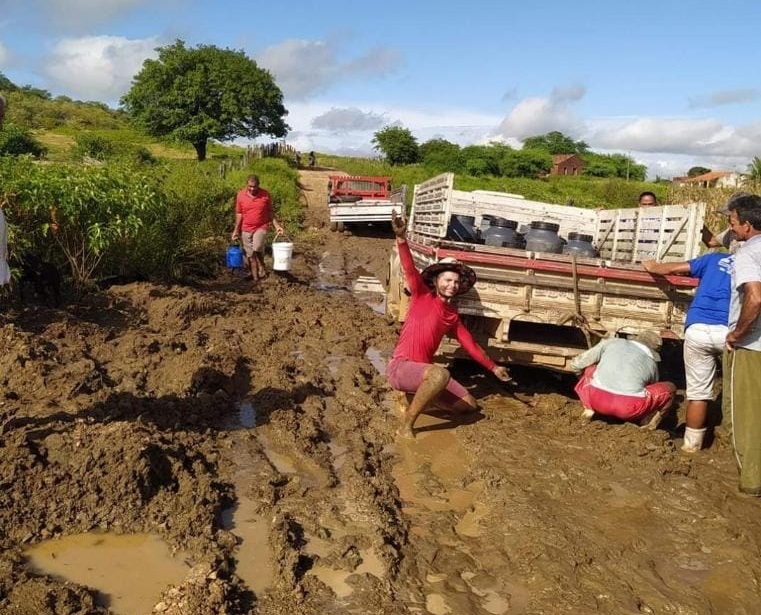 31052020 sc - EM SANTA CRUZ: Moradores da comunidade de Jenipapeiro reclamam das estradas; VEJA.