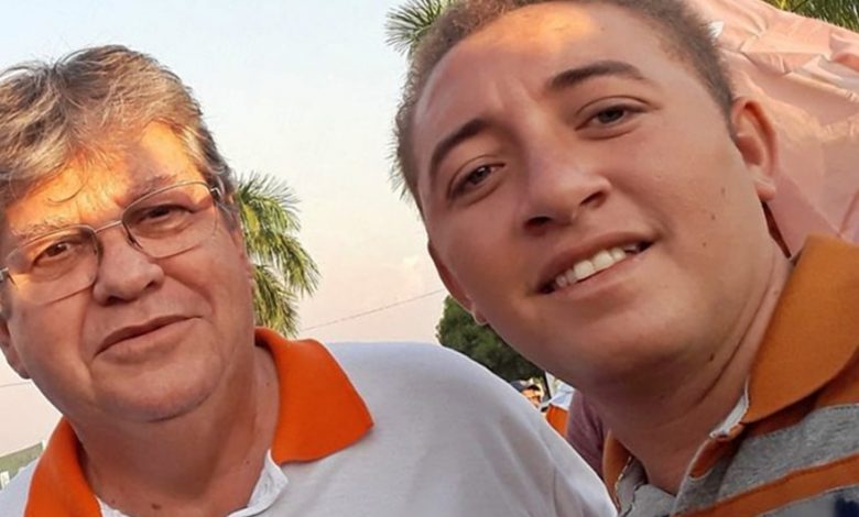 DESMENTINDO: Pré-candidato a vereador do PSDB Fernando Silva garante que Bosco Fernandes não tem nenhuma aproximação com a oposição de Uiraúna Joao azevedo e fernando 780x470 - DESMENTINDO: Pré-candidato a vereador do PSDB Fernando Silva garante que Bosco Fernandes não tem nenhuma aproximação com a oposição de Uiraúna