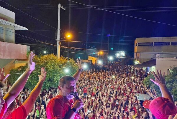 Kerginaldo 1 600x405 - PARANÁ-RN: Candidato a prefeito Dr. Kerginaldo inaugura comitês e realiza grande comício com a presença de várias lideranças; VEJA.