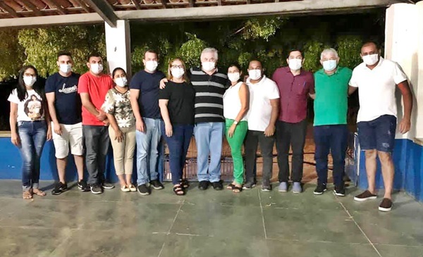 Major Sales-RN : Grupo da prefeita eleita Maria Elce define nomes da Nova Mesa Diretora da Câmara Municipal para os próximos biênios; VEJA. majorsales - Major Sales-RN : Grupo da prefeita eleita Maria Elce define nomes da Nova Mesa Diretora da Câmara Municipal para os próximos biênios; VEJA.