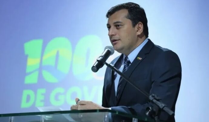 Governador do Amazonas exime governo Bolsonaro de culpa por colapso e agradece Bolsonaro por socorrer o AM governador amazonas 690x405 - Governador do Amazonas exime governo Bolsonaro de culpa por colapso e agradece Bolsonaro por socorrer o AM