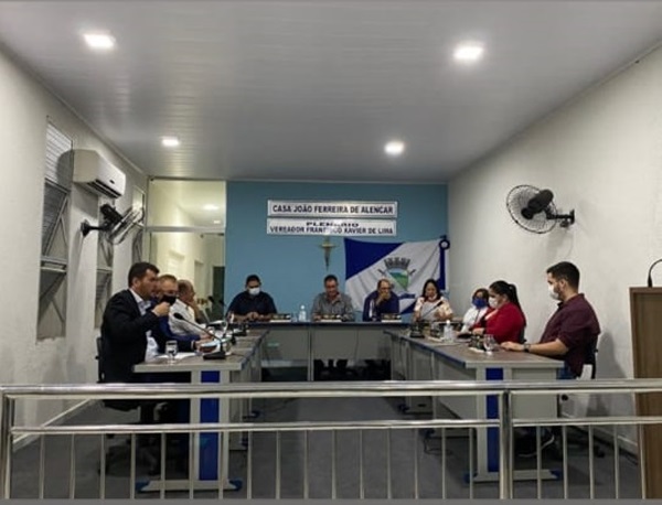 Com presença do prefeito, Câmara de Triunfo retorna as sessões e garante apoio ao executivo. triunfo1 - Com presença do prefeito, Câmara de Triunfo retorna as sessões e garante apoio ao executivo.