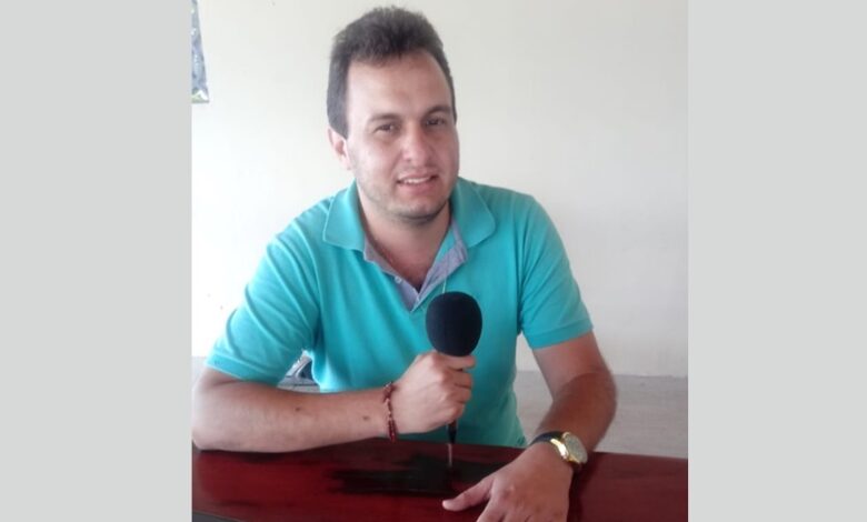 ESPEDITO NOVA 780x470 - Prefeito Espedito Filho presta contas de ações da gestão durante entrevista em programa de rádio