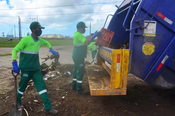 NA CAPITAL : Justiça revoga liminar e convalida decisão da EMLUR de rescindir contrato com empresa de limpeza urbana em João Pessoa lixo JP - NA CAPITAL : Justiça revoga liminar e convalida decisão da EMLUR de rescindir contrato com empresa de limpeza urbana em João Pessoa