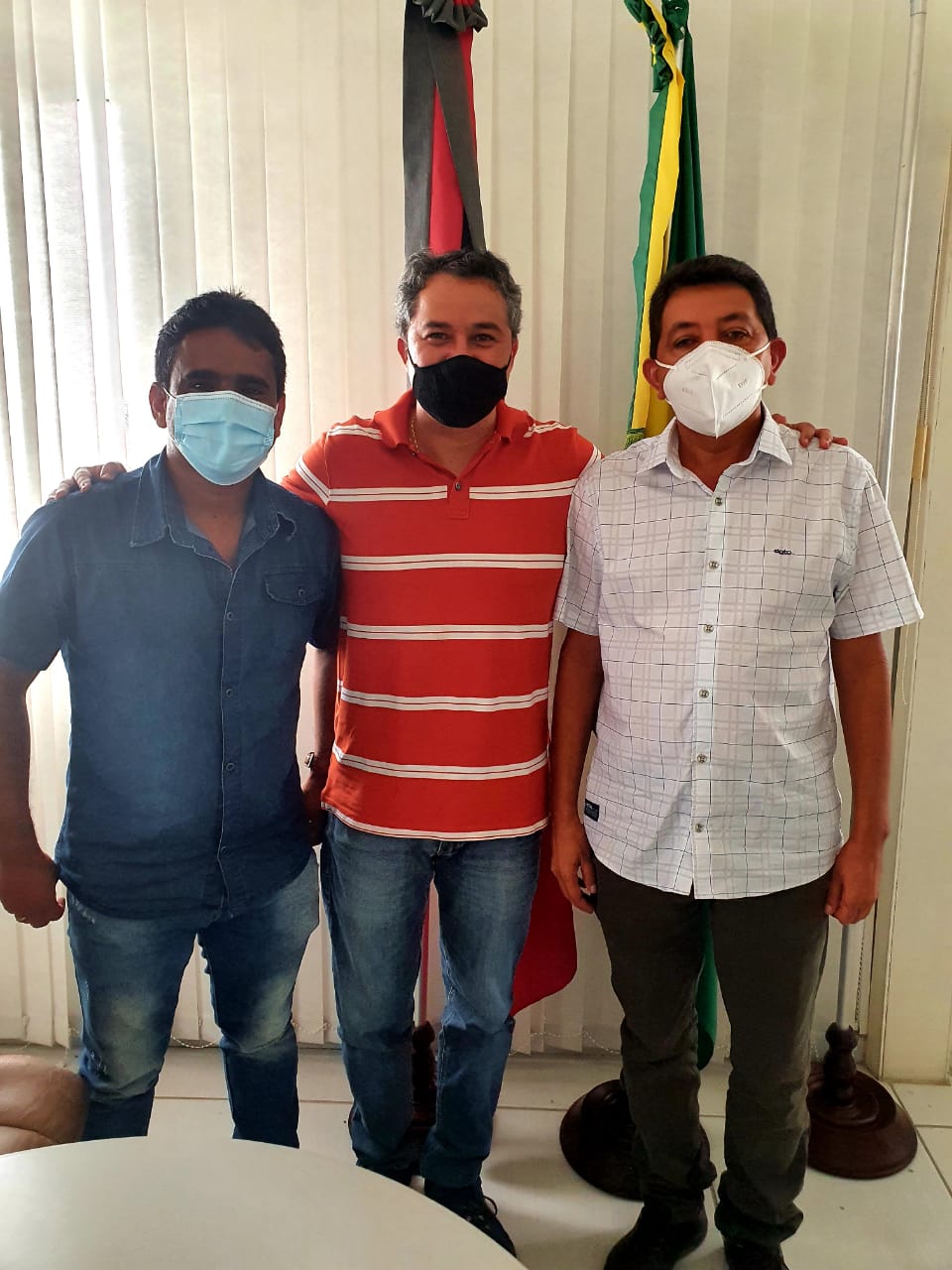 REFORÇO: Efraim Filho recebe apoio de mais 03 prefeitos, chega a 83 e consolida liderança para o Senado 03 - REFORÇO: Efraim Filho recebe apoio de mais 03 prefeitos, chega a 83 e consolida liderança para o Senado