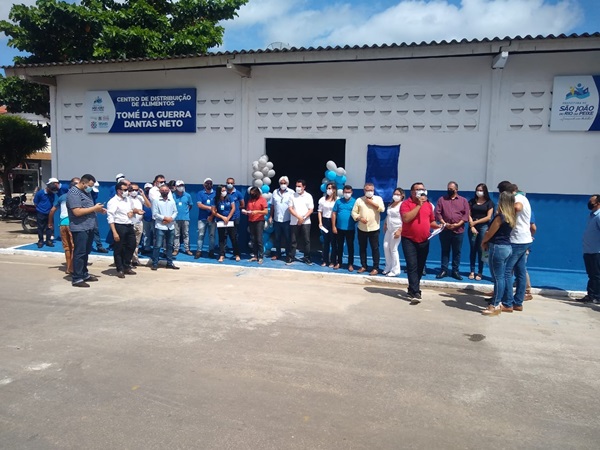 Prefeito Luiz Claudino comemora o dia do trabalhador entregando novas obras em São João do Rio do Peixe sjrp 0105 - Prefeito Luiz Claudino comemora o dia do trabalhador entregando novas obras em São João do Rio do Peixe