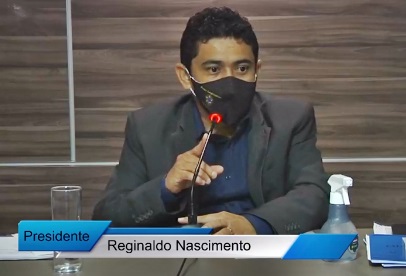 Poço José de Moura: Presidente da Câmara Dr. Reginaldo anuncia primeira parcela do 13º salário dos funcionários da Casa Legislativa reginaldo - Poço José de Moura: Presidente da Câmara Dr. Reginaldo anuncia primeira parcela do 13º salário dos funcionários da Casa Legislativa