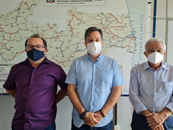 Prefeito Ceninha Lucena defende estadualização da estrada que liga Bonito de Santa a Serra Grande. ceninha no DER - Prefeito Ceninha Lucena defende estadualização da estrada que liga Bonito de Santa a Serra Grande.