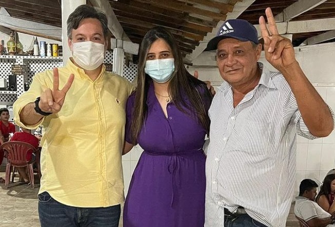 ELEIÇÕES 2022: Vereadora Isabela Benigna anuncia apoio ao Deputado Júnior Araújo e rompe com deputado do grupo do ex-prefeito Júlio César em Aparecida. jr araujo apoio - ELEIÇÕES 2022: Vereadora Isabela Benigna anuncia apoio ao Deputado Júnior Araújo e rompe com deputado do grupo do ex-prefeito Júlio César em Aparecida.