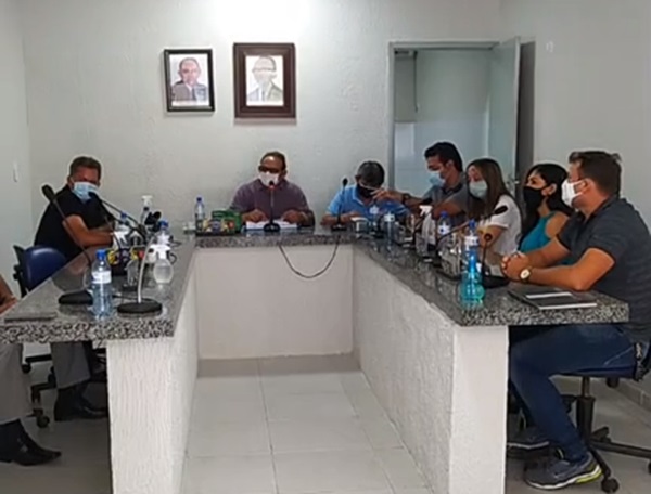 Em sessão ordinária, Câmara de Vieirópolis aprova projeto de lei que regulamenta execução do incentivo financeiro do Programa Previne Brasil. CMV - Em sessão ordinária, Câmara de Vieirópolis aprova projeto de lei que regulamenta execução do incentivo financeiro do Programa Previne Brasil.