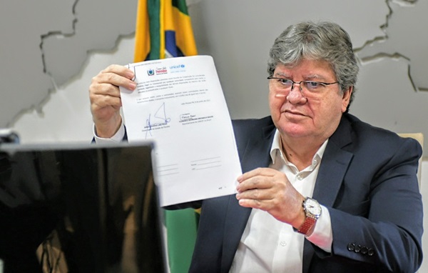 joaoassinatura - Decreto amplia para 70% capacidade em igrejas, academias e bares da PB