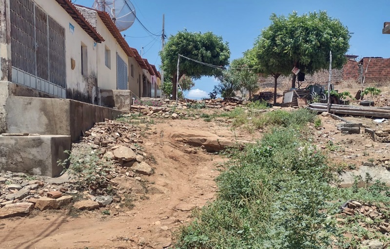 SALVAN1 - Prefeitura de Nazarezinho devolve quase R$ 100 mil ao governo Federal de convênio para pavimentação de ruas herdado com irregularidades da gestão Salvan Mendes.