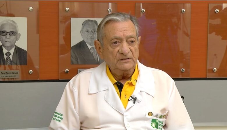 dr 780x449 - Câmara de Sousa concede título de Cidadão Sousense ao médico Dr. Carneiro Arnaud do Hospital Napoleão Laureano.