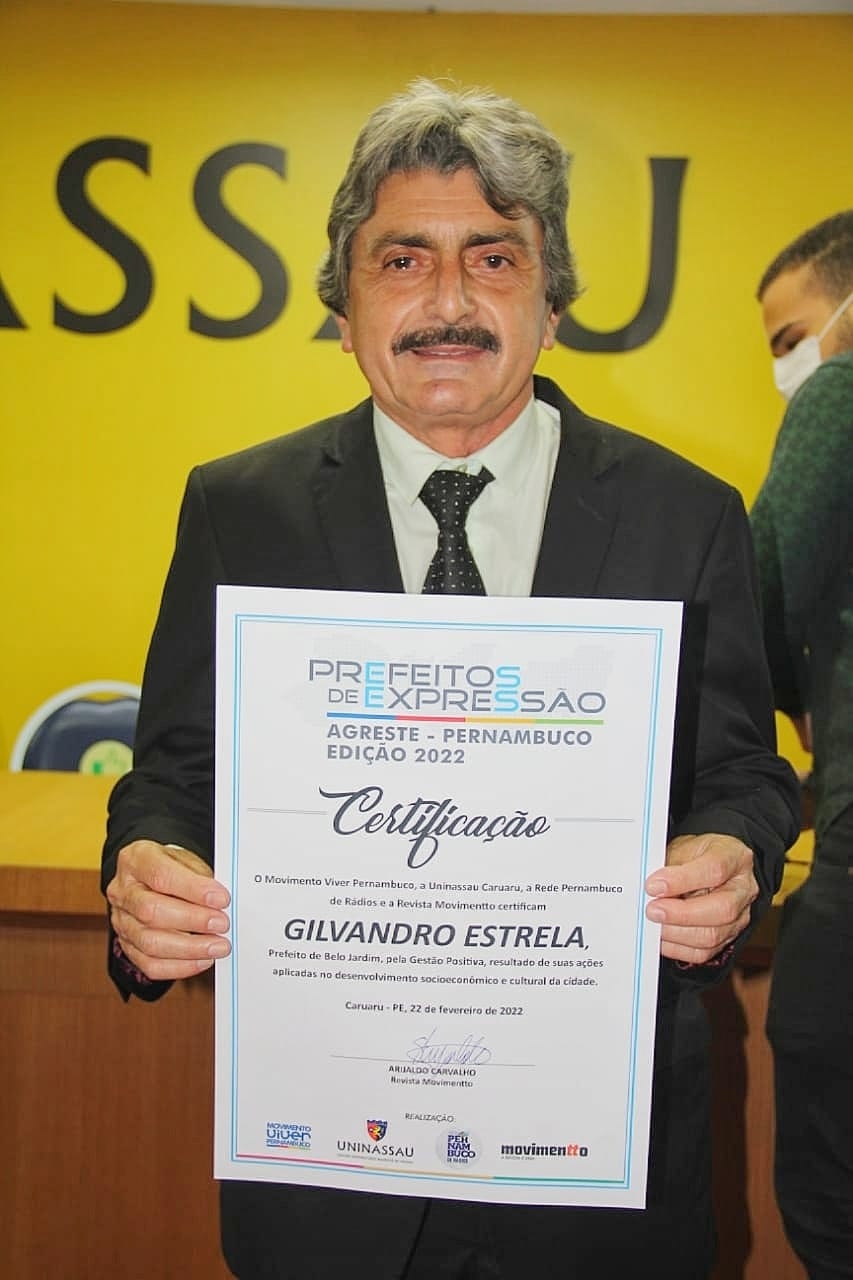 RECONHECIMENTO: Prefeito Gilvandro Estrela recebe prêmio Prefeito de Expressão da Revista Movimentto PREMIO3 - RECONHECIMENTO: Prefeito Gilvandro Estrela recebe prêmio Prefeito de Expressão da Revista Movimentto