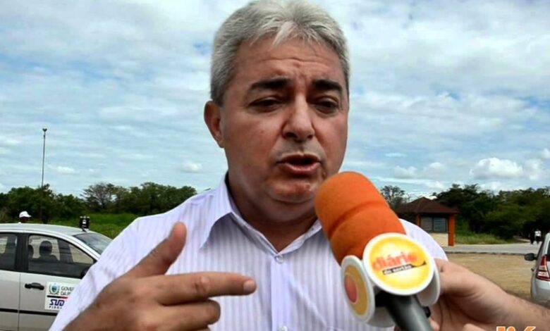 Salvan Mendes 780x470 - DECISÃO: Justiça aplica multa em ex-prefeito de Nazarezinho em mais de R$200 mil por descumprimento de TAC que regularizaria o ‘‘IPTU Legal’’ no município.