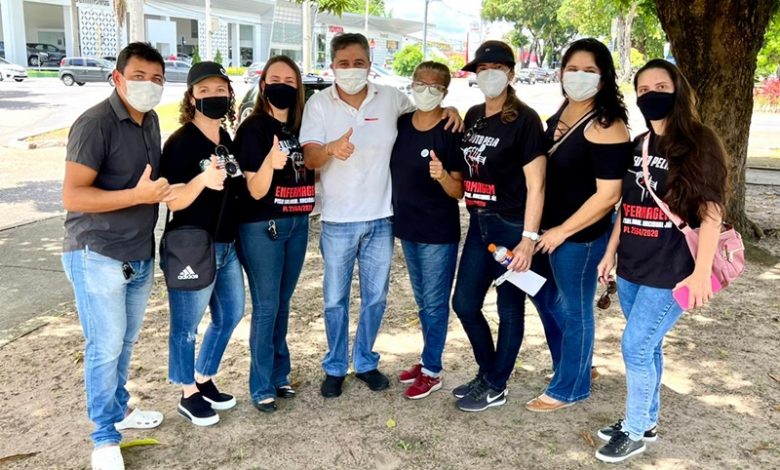 “A enfermagem esteve na linha de frente, arriscando suas vidas para salvar nossas famílias”, diz Efraim efraim 08 780x470 - “A enfermagem esteve na linha de frente, arriscando suas vidas para salvar nossas famílias”, diz Efraim