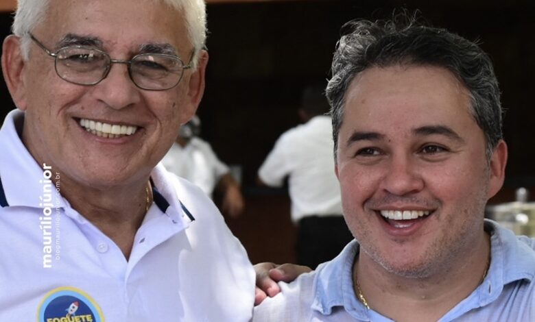 Efraim Morais entrega Secretaria de Agricultura ao Governador João Azevedo pai e filho 780x470 - Efraim Morais entrega Secretaria de Agricultura ao Governador João Azevedo