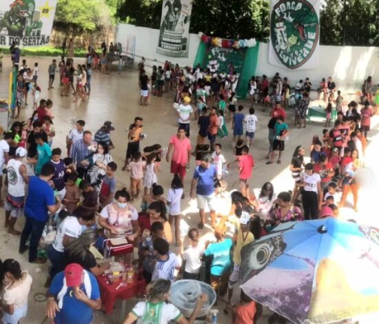 Torcida organizada realiza ação social e distribuí mais de 1.000 ovos de páscoa durante evento em Sousa TFA1 550x470 - Torcida organizada realiza ação social e distribuí mais de 1.000 ovos de páscoa durante evento em Sousa