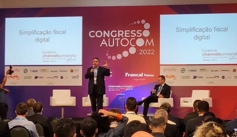 Efraim Filho participa da Feira Internacional de Tecnologia para o Comércio em São Paulo e defende redução de impostos para ajudar empreendedores. efraimnova 780x450 - Efraim Filho participa da Feira Internacional de Tecnologia para o Comércio em São Paulo e defende redução de impostos para ajudar empreendedores.