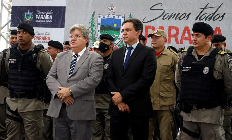 João Azevêdo prestigia solenidade de formatura de novos soldados da Polícia Militar e do Corpo de Bombeiros em João Pessoa joaoazevedopm 780x470 - João Azevêdo prestigia solenidade de formatura de novos soldados da Polícia Militar e do Corpo de Bombeiros em João Pessoa