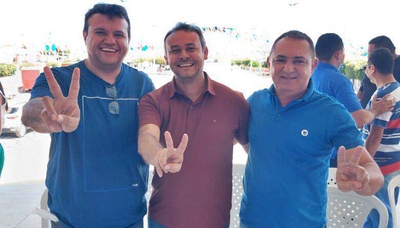 Durante coletiva de imprensa em Santa Helena, prefeito João Cleber nega rompimento com Emmanuel Messias e diz que mantém aliança ‘‘juntos e misturados’’ SANTA H1 780x445 - Durante coletiva de imprensa em Santa Helena, prefeito João Cleber nega rompimento com Emmanuel Messias e diz que mantém aliança ‘‘juntos e misturados’’