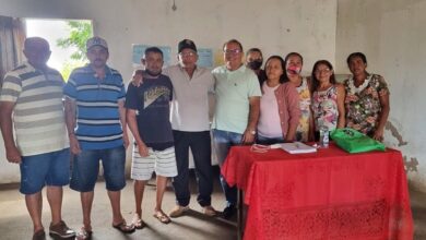 ceninha 390x220 - Prefeito Ceninha Lucena faz seu Gabinete itinerante para atender a população no final de semana em Bonito de Santa Fé.