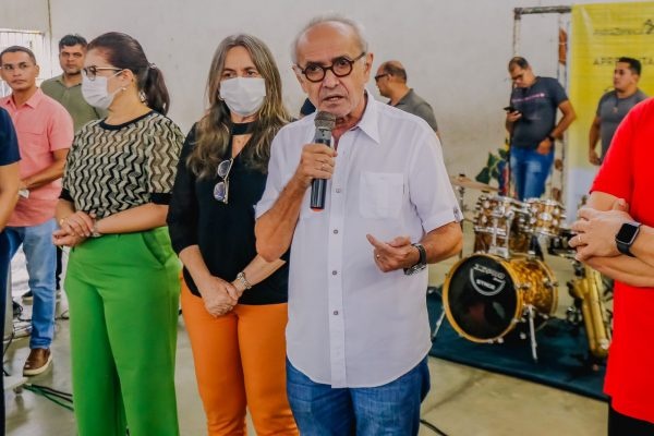 Prefeito lança segundo núcleo do “Futebol de Rua” e entrega medalhas e troféus dos jogos escolares em João Pessoa ciceroesporte - Prefeito lança segundo núcleo do “Futebol de Rua” e entrega medalhas e troféus dos jogos escolares em João Pessoa