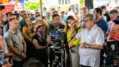 joao 390x220 - João Azevêdo entrega obras de pavimentação em Pocinhos e garante melhoria da mobilidade urbana no município