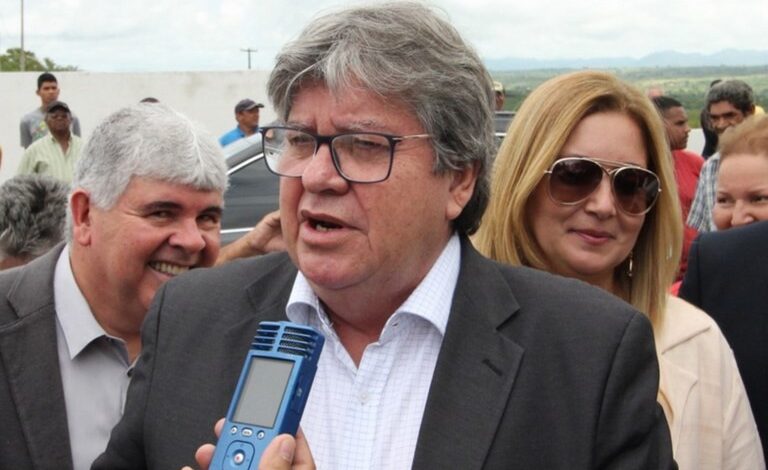 João Azevêdo entrega equipamento do Hospital de Itabaiana e visita obras em municípios do Agreste e Zona da Mata joao itabaiana 768x470 - João Azevêdo entrega equipamento do Hospital de Itabaiana e visita obras em municípios do Agreste e Zona da Mata