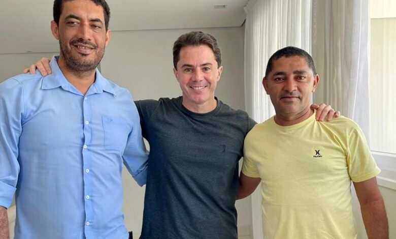 Veneziano recebe apoio do prefeito da cidade de Capim e de seu grupo político: “Saberei ouvir as demandas das cidades e resolvê-las” vene1 2 780x470 - Veneziano recebe apoio do prefeito da cidade de Capim e de seu grupo político: “Saberei ouvir as demandas das cidades e resolvê-las”