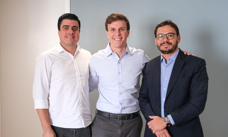 NO PE: Miguel Coelho se reúne com nova direção do PSC e formaliza aliança miguel 780x470 - NO PE: Miguel Coelho se reúne com nova direção do PSC e formaliza aliança