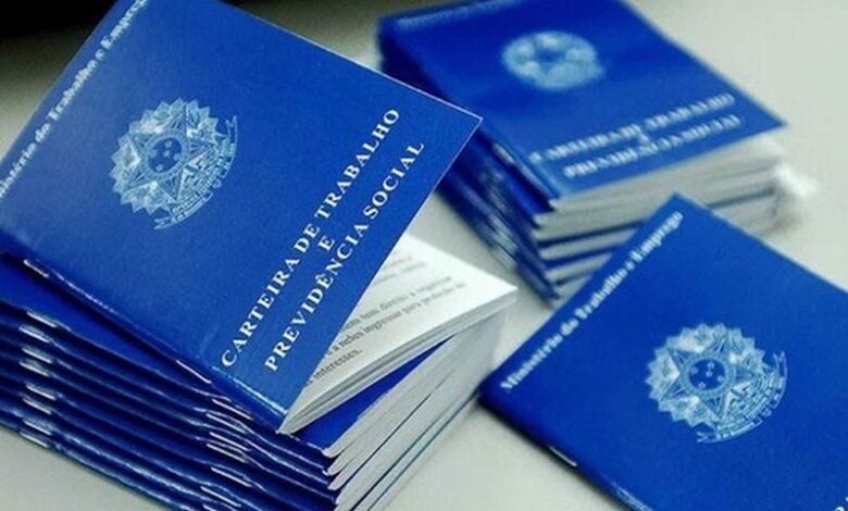 Paraíba gera saldo de 4.130 empregos com carteira assinada em julho, revela Caged CARTEIRA 780x470 - Paraíba gera saldo de 4.130 empregos com carteira assinada em julho, revela Caged