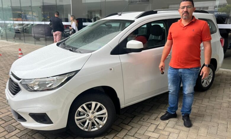 Reforçando a frota: Prefeito de Venha-Ver adquire novo veículo para atender a saúde do município. carro dr 780x470 - Reforçando a frota: Prefeito de Venha-Ver adquire novo veículo para atender a saúde do município.