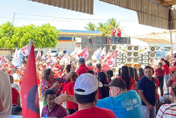 mh1 - Ao lado de Veneziano, prefeito Marcos Eron realiza grande evento na cidade de Monte Horebe para receber comitiva do MDB.