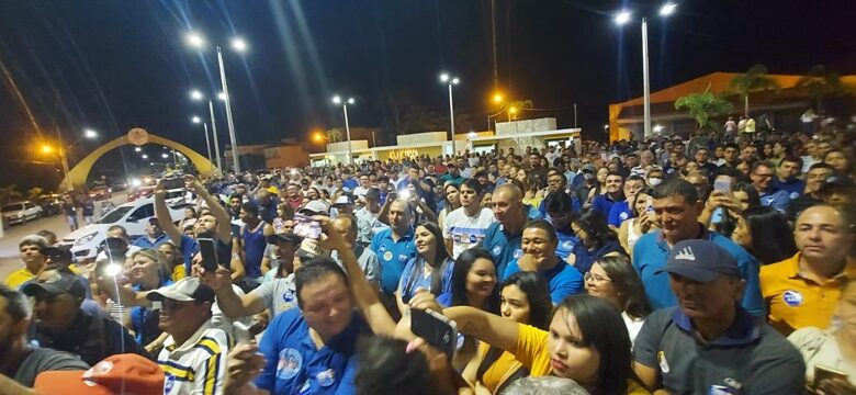 Com apoio do prefeito Espedito Filho, Airton Pires abre campanha com comício e carreata no município de Triunfo. triunfo1 780x360 - Com apoio do prefeito Espedito Filho, Airton Pires abre campanha com comício e carreata no município de Triunfo.