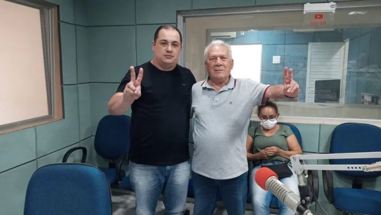 Após romper com Queiroguinha, Dr. Zé Célio perde prefeito de Cachoeira dos Índios para Dra. Paula a pedidos de Wellington Roberto. zealdemir - Após romper com Queiroguinha, Dr. Zé Célio perde prefeito de Cachoeira dos Índios para Dra. Paula a pedidos de Wellington Roberto.