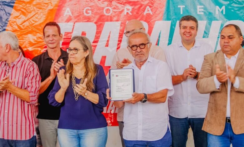 cicero 1 780x470 - Prefeito de João de Pessoa autoriza reestruturação de escola no Grotão e conclui retomada de 45 obras encontradas abandonadas