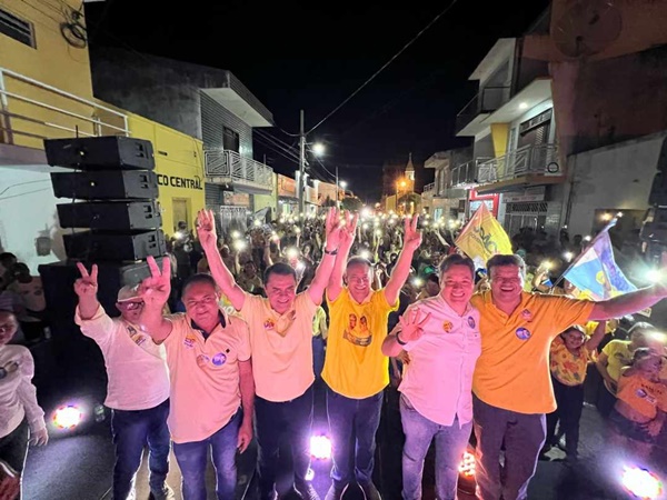 Prefeito João Cléber promove carreata e comício em apoio aos seus candidatos em Santa Helena joao1 1 - Prefeito João Cléber promove carreata e comício em apoio aos seus candidatos em Santa Helena