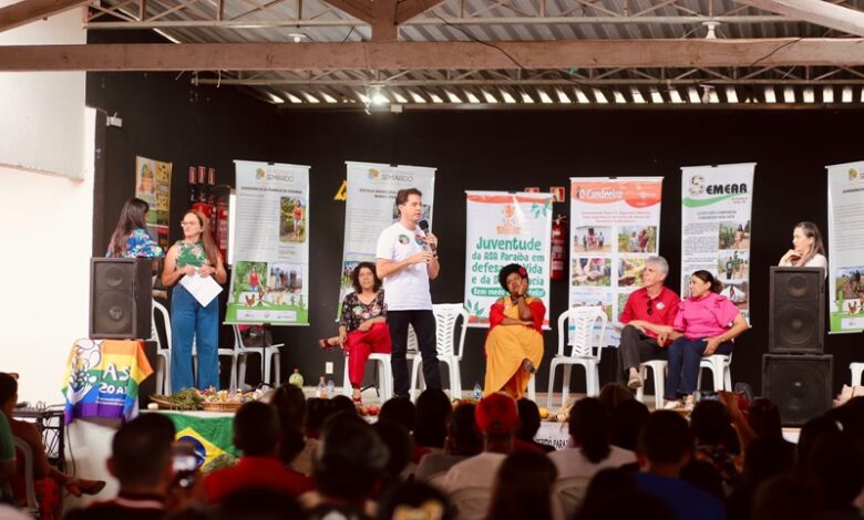 Veneziano participa de encontro da Articulação do Semiárido em Soledade e assina carta compromisso com garantias às comunidades integrantes vene 780x470 - Veneziano participa de encontro da Articulação do Semiárido em Soledade e assina carta compromisso com garantias às comunidades integrantes