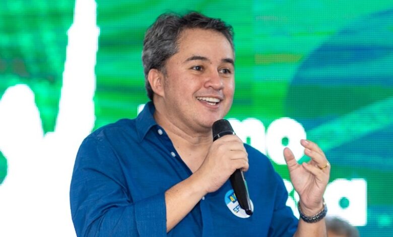 efraim 2 780x470 - Senador paraibano Efraim Filho comenta resultados das eleições: "Vamos trabalhar muito para honrar a confiança do povo paraibano"