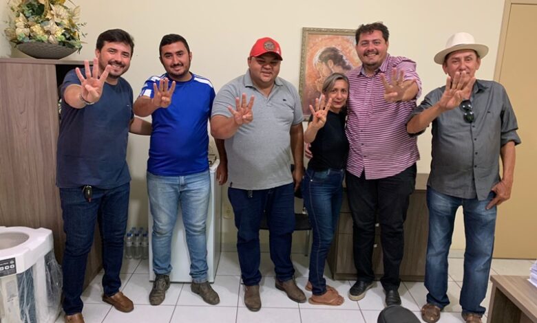 Em Nazarezinho: Prefeito Marcelo Vale se reúne com seu grupo em prol da união na busca da reeleição do governador João Azevedo marcelov 780x470 - Em Nazarezinho: Prefeito Marcelo Vale se reúne com seu grupo em prol da união na busca da reeleição do governador João Azevedo